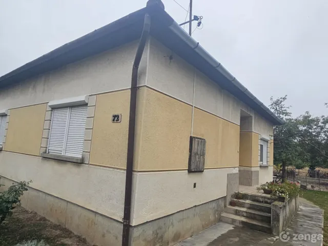 Eladó ház Kisláng 100 nm