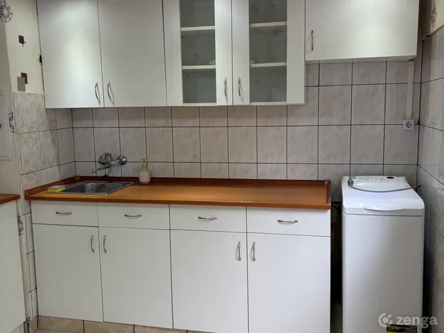 Kiadó lakás Komló, Szilvás 42 nm