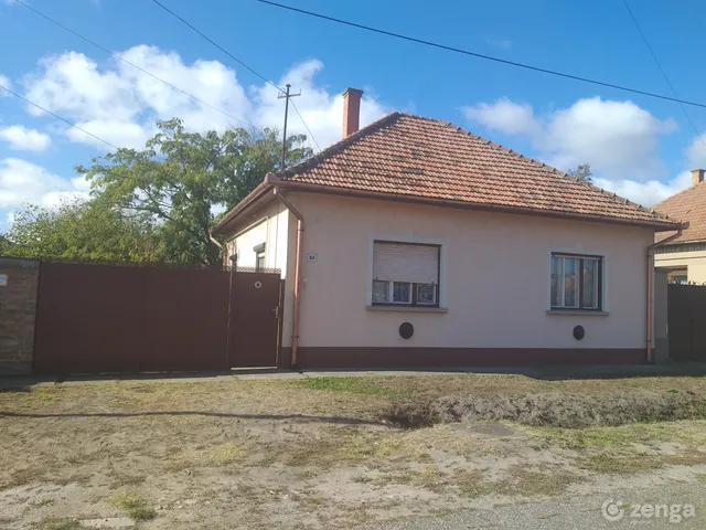 Eladó ház Csólyospálos 80 nm