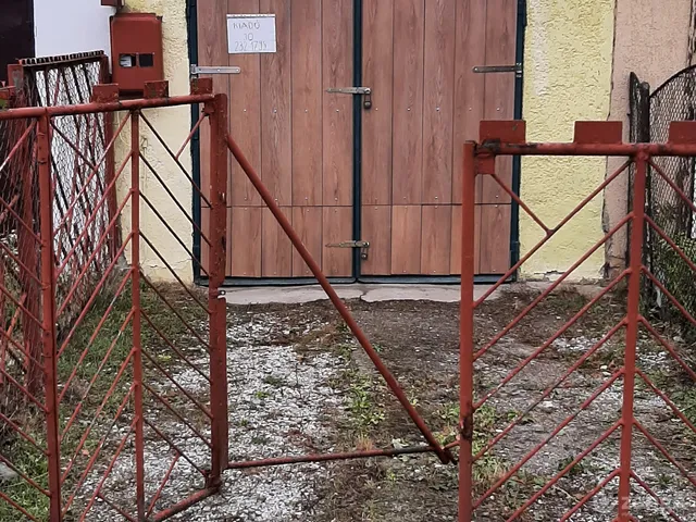 Kiadó garázs Eger, Csákó 16 nm
