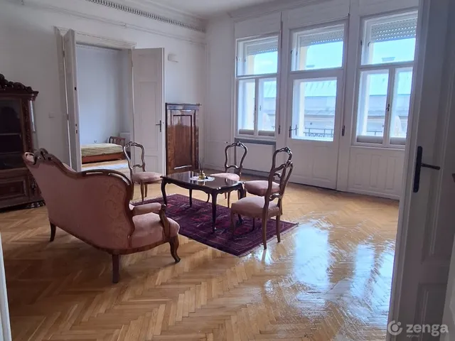 Eladó lakás Miskolc, Belváros 167 nm