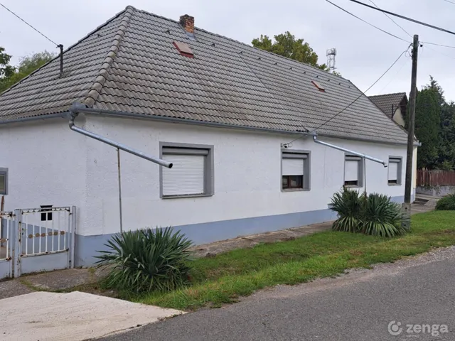 Eladó ház Szentlőrinc 165 nm
