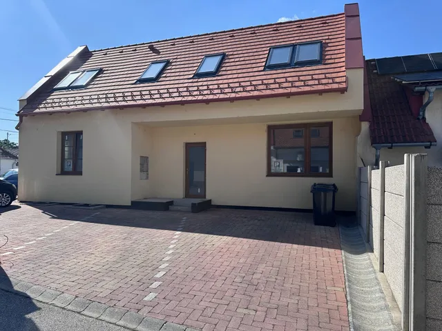 Eladó ház Veszprém, Aranyosvölgy 99 nm