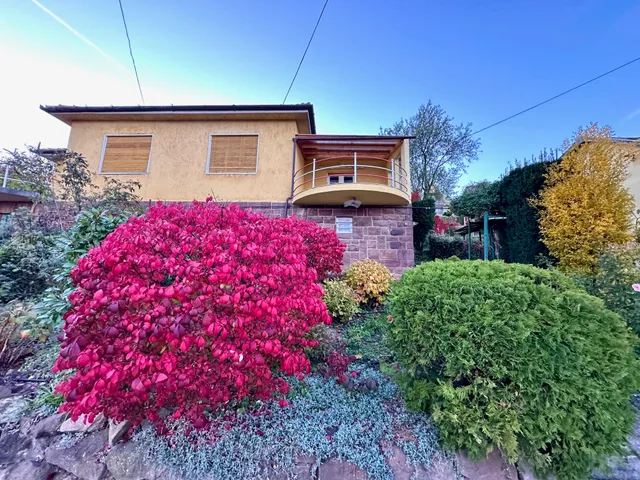 Eladó üdülő és hétvégi ház Balatonalmádi, Öreghegy 87 nm