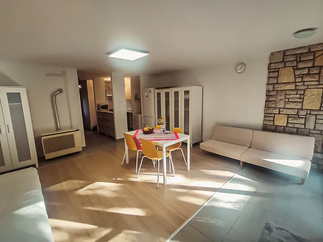 Eladó üdülő és hétvégi ház Siófok, Ezüstpart 80 nm