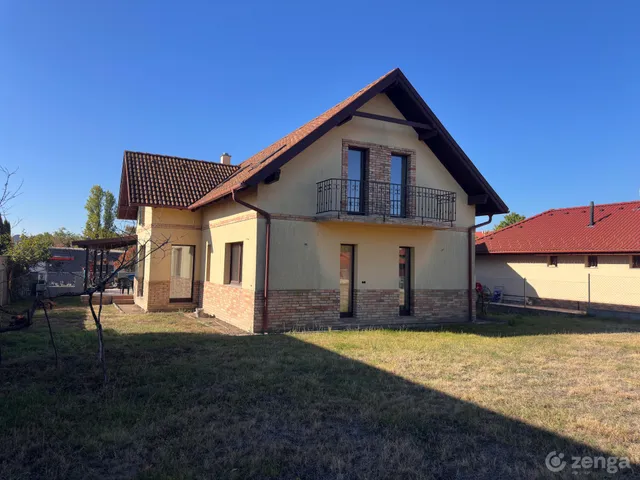 Eladó ház Balatonvilágos 226 nm