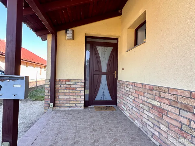 Eladó ház Balatonvilágos 226 nm