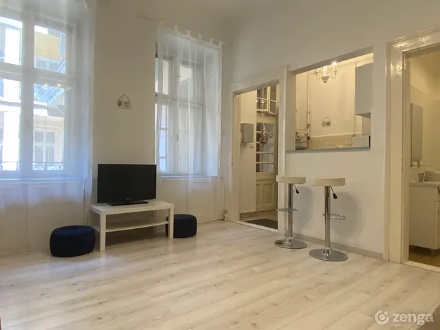 Eladó lakás Budapest VIII. kerület, Corvin negyed 26 nm