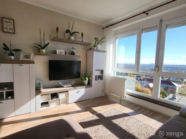 Eladó lakás Pécs, Mecsekoldal 69 nm