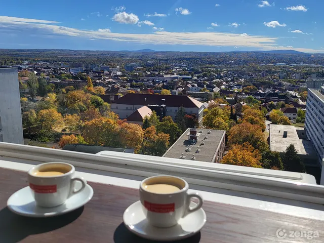 Eladó lakás Pécs, Mecsekoldal 69 nm