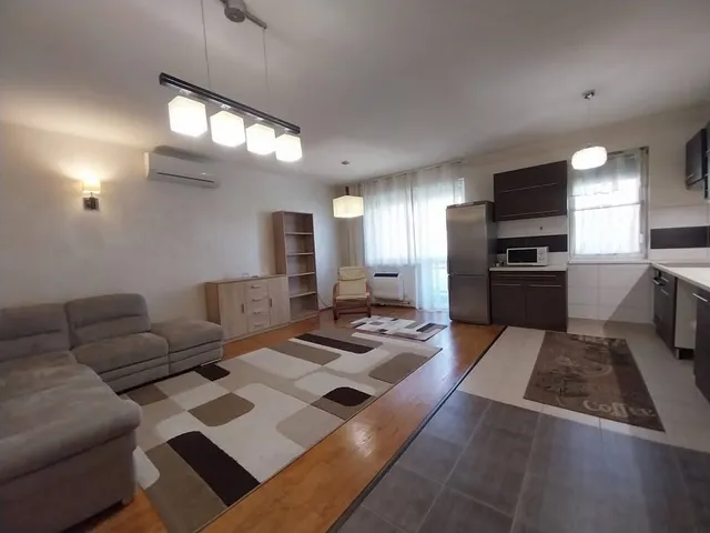 Eladó lakás Nyíregyháza, Malomkert 72 nm