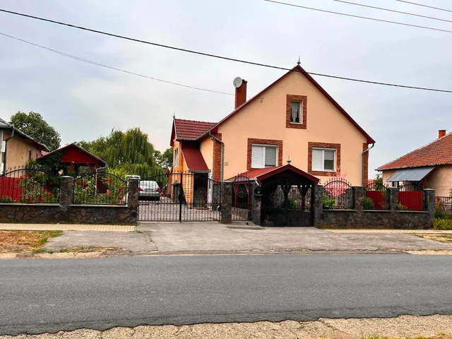 Eladó ház Vasmegyer 110 nm