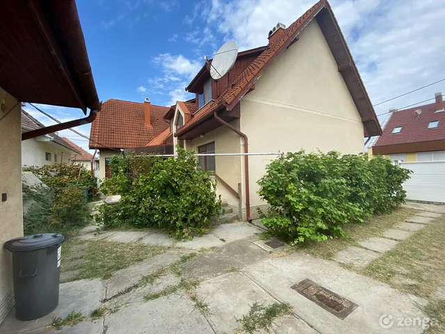 Eladó ház Gyula, Nagyrománváros 240 nm