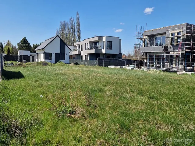 Eladó telek Balatonfenyves 705 nm