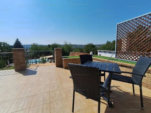 Eladó ház Hévíz 299 nm