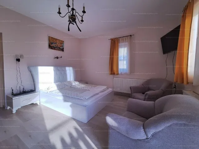 Eladó ház Hévíz 267 nm
