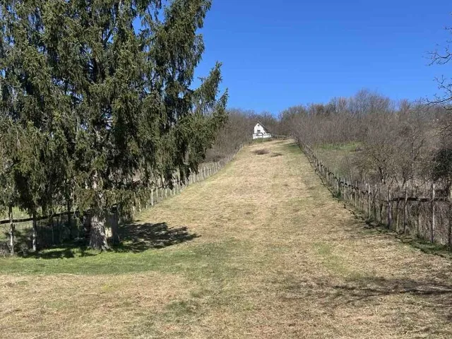 Eladó telek Sümeg 3780 nm