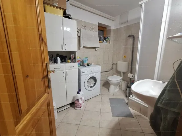 Eladó kereskedelmi és ipari ingatlan Hévíz 42 nm