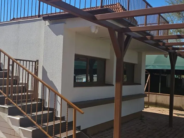 Eladó kereskedelmi és ipari ingatlan Balatonberény 72 nm