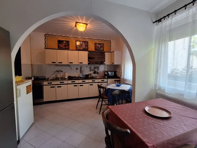 Eladó ház Hévíz 180 nm