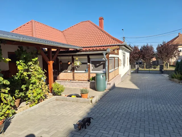 Eladó ház Zalaapáti 102 nm