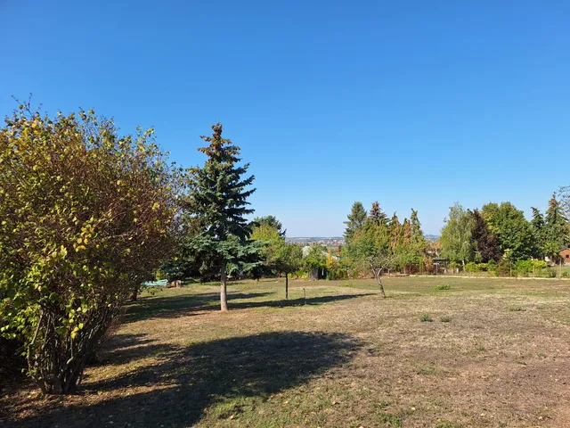 Eladó telek Keszthely 3751 nm