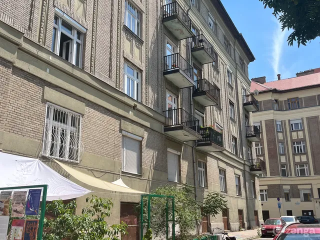 Eladó lakás Budapest VIII. kerület, Corvin negyed 74 nm