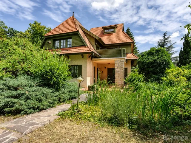 Eladó ház Budapest II. kerület, Adyliget 367 nm