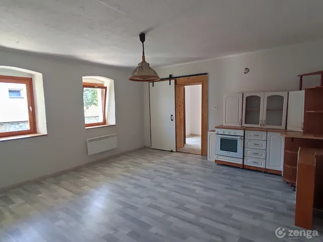 Eladó ház Mór 80 nm