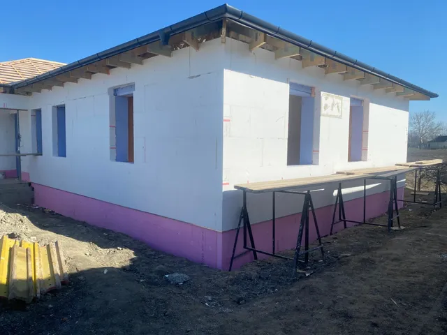 Eladó ház Vámosszabadi 138 nm