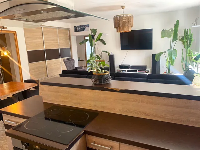 Eladó ház Győr, Győrszentiván 187 nm