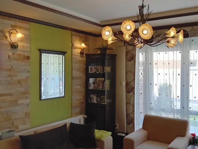 Kiadó ház Győr, Révfalu 108 nm