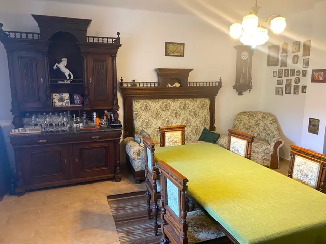 Eladó ház Gyenesdiás 215 nm