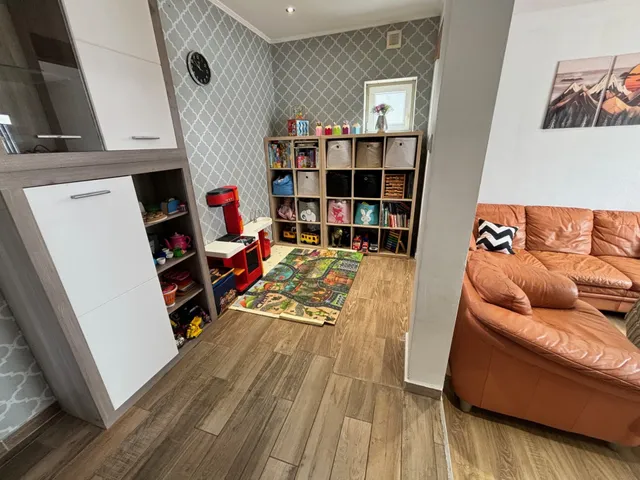 Eladó ház Győrladamér 160 nm