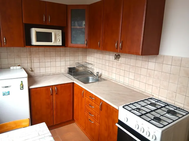 Kiadó lakás Győr, Adyváros 53 nm