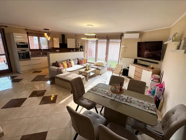 Eladó ház Győrladamér 130 nm