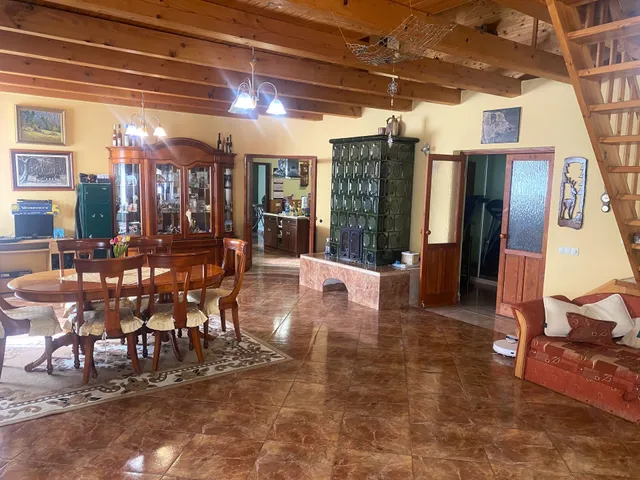 Eladó ház Gönyű 180 nm