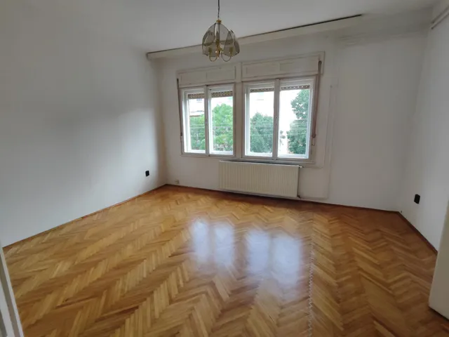 Eladó lakás Szeged, Rózsa utca 90 nm