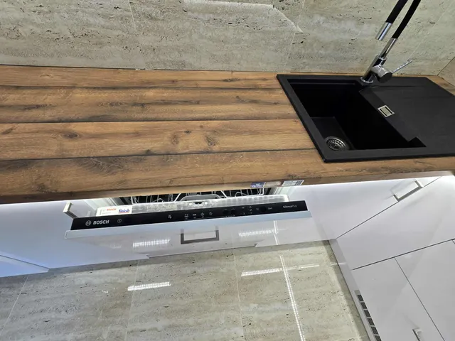 Eladó ház Szeged 180 nm