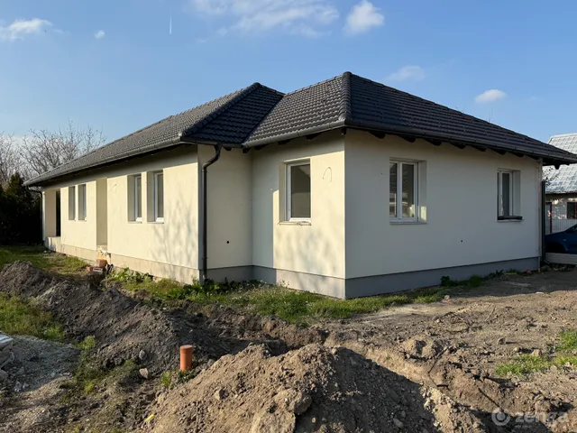 Eladó ház Székesfehérvár, Feketehegy 135 nm