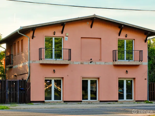 Eladó ház Szántód 340 nm
