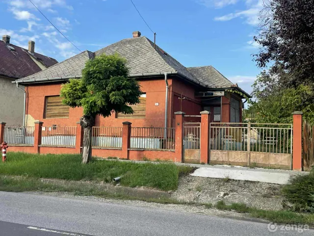 Eladó ház Iklad 155 nm
