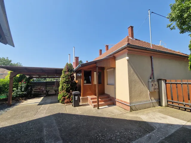 Eladó ház Sárvár, Péntekfalu 80 nm