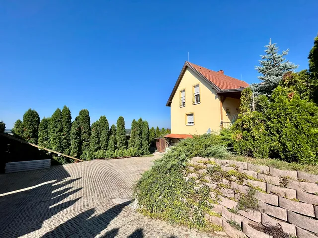 Eladó ház Sárvár, Hegyközség 130 nm