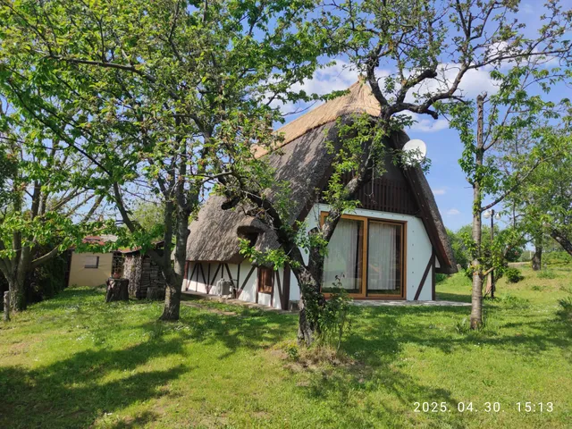 Eladó üdülő és hétvégi ház Lovasberény, Hársashegy 120 nm