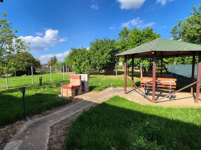 Eladó ház Káld 93 nm