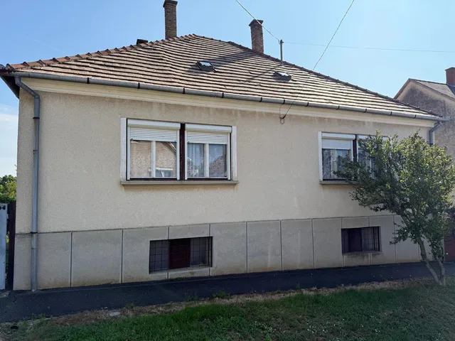 Eladó ház Káld, Deák Ferenc utca 59. 92 nm