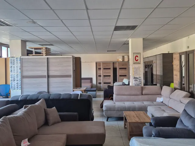 Eladó kereskedelmi és ipari ingatlan Sárvár, Gárdonyi Géza utca 27/1 260 nm