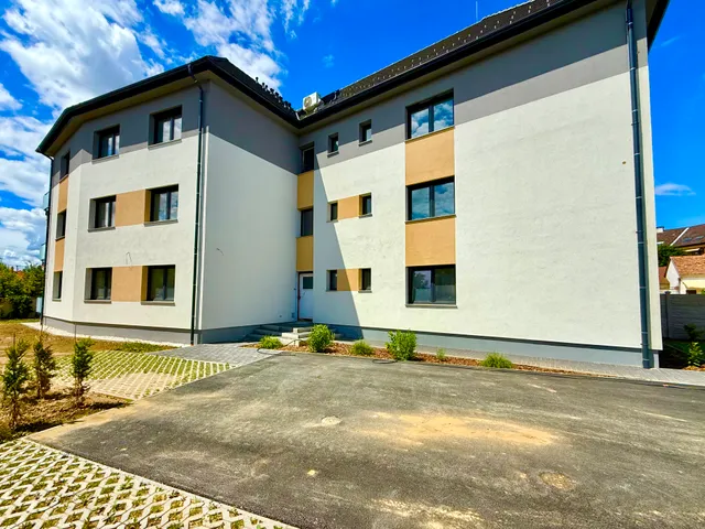 Eladó lakás Sárvár, Árpád utca 13. 68 nm