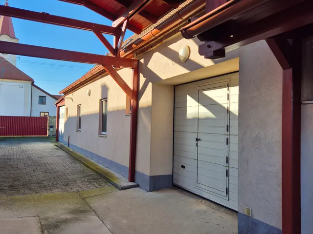 Eladó kereskedelmi és ipari ingatlan Csénye, Petőfi utca 29. 467 nm